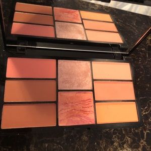 Blush 🤗 makeup revolution!!